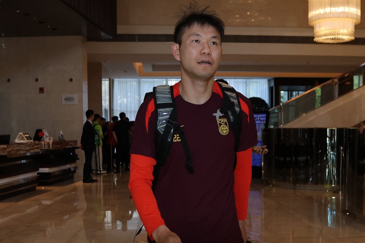 媒體人：如果李源一沒傷沒病，他落選名單在邏輯上講不出合理性